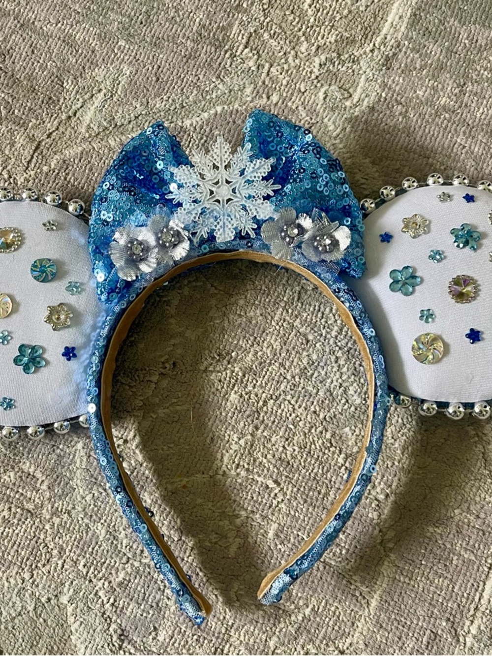 Elsa “Frozen” Blue Sequin Snowflake Minnie Ears worn once!